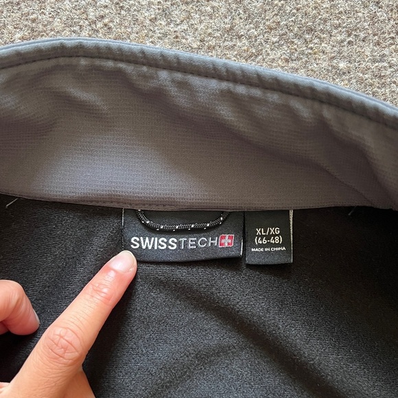 Swiss Tech Grey Softshell Jacket Men XL Water Resistant Fleece Lined Windbreaker - Picture 4 of 16